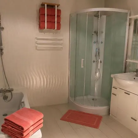 Ferienhaus La Domjac - Piscine Interieure Privee *